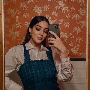 Meet your Posher, Eya